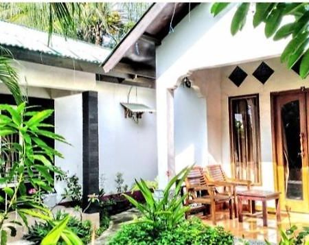 Yayan Bungalow Gili Islands Exterior photo